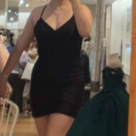 Black Bodycon Lace-up Back V-Line Neckline Spagetti Strap Stretchy Dress - Picture 1 of 2